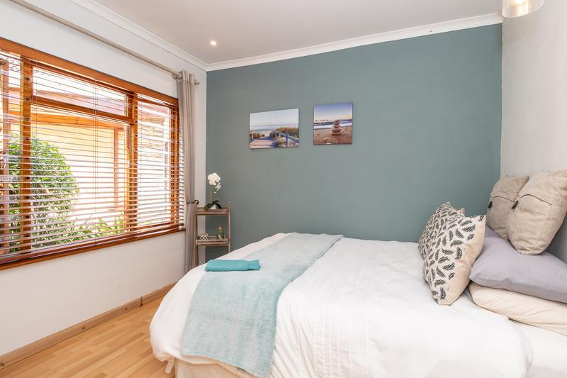 3 Bedroom Property for Sale in Constantia Western Cape